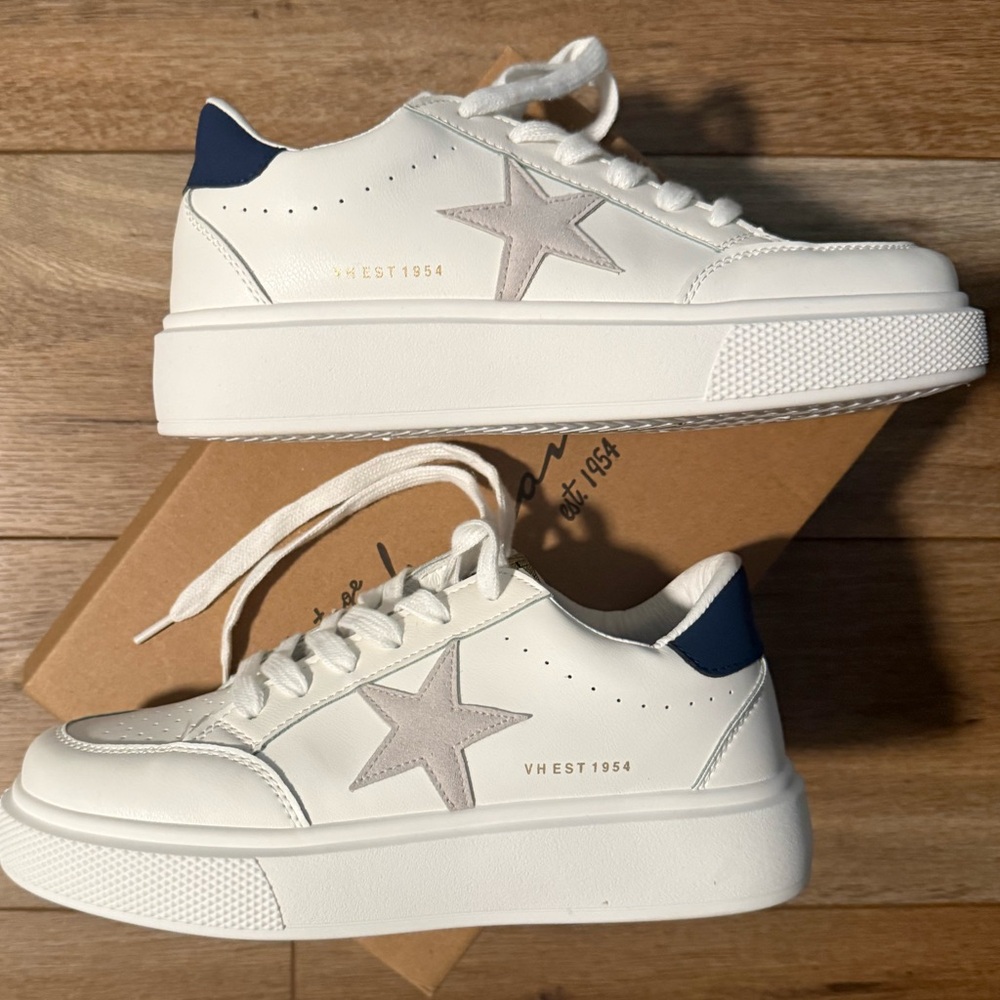 VINTAGE HAVANA LAUREE PLATFORM COURT SNEAKERS SIZE 9 NEW IN BOX